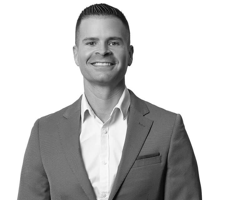 Anthony Davis Real Estate Agent in Warner